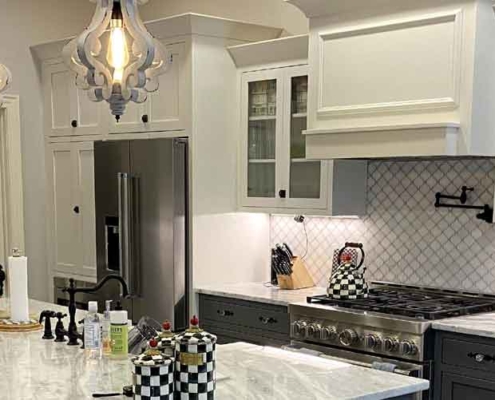 white kitchen cabinets