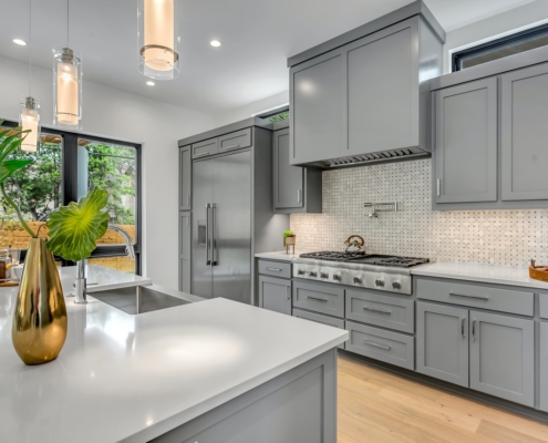 white kitchen cabinets