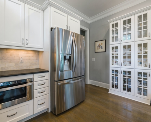 kitchen see through cabinets